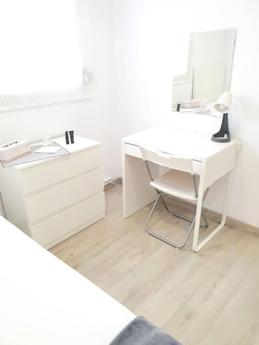 Habitaciones Bonitas Y Comodas ロスピタレート・デ・リョブレガート エクステリア 写真