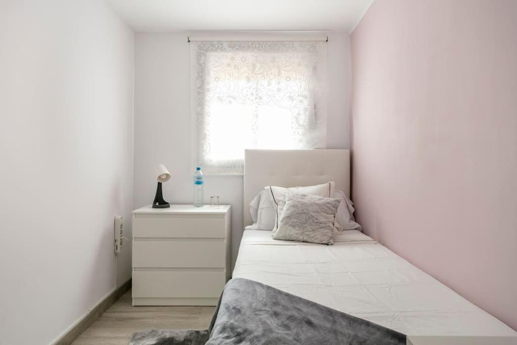 Habitaciones Bonitas Y Comodas ロスピタレート・デ・リョブレガート エクステリア 写真